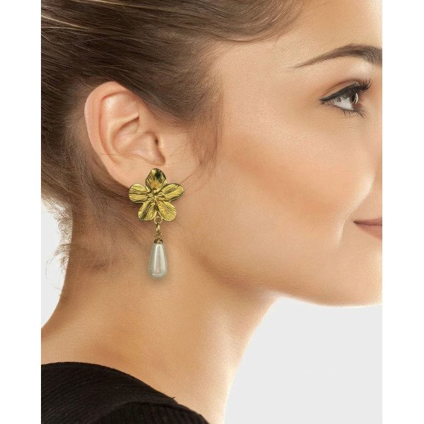 Golden Hibiscus & Pearl Drop